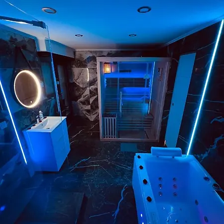 Avec Sauna, Jacuzzi, Appartement *