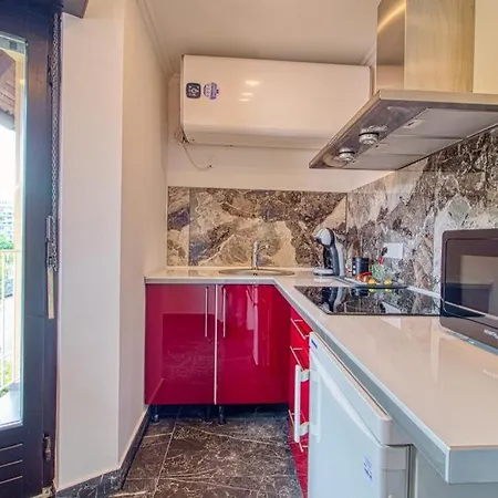 Appartement Avec Sauna, Jacuzzi, *